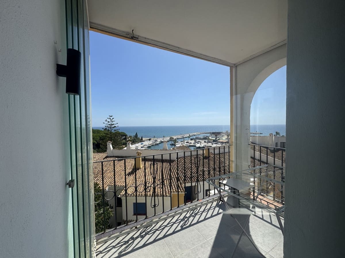 2 chambre Appartement à vendre à Cabopino avec piscine garage - 595 000 € (Ref: 10088625)