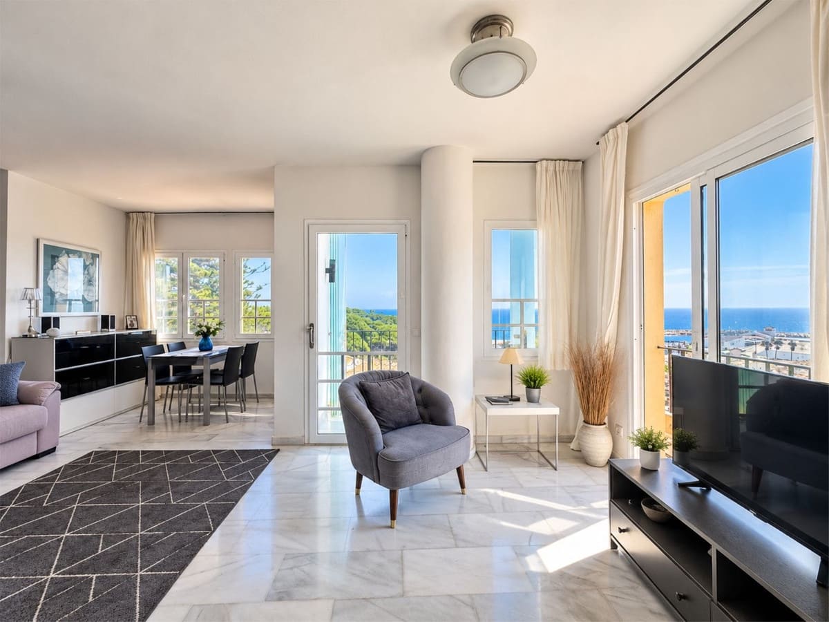 2 chambre Appartement à vendre à Cabopino avec piscine garage - 595 000 € (Ref: 10088625)