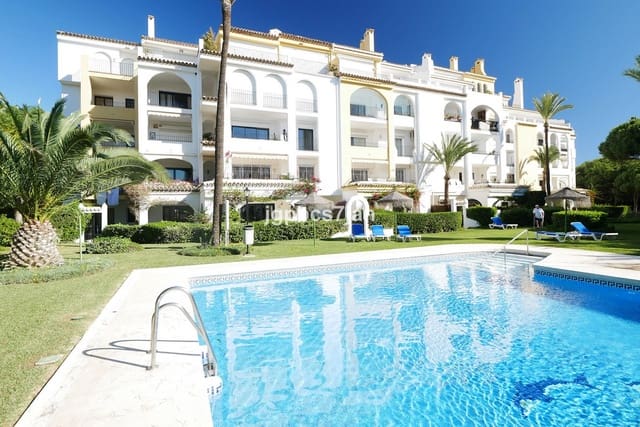 2 makuuhuone Huoneisto myytävänä paikassa Cabopino, Marbella mukana uima-altaan 
autotalli - 595 000 € (Ref: 10088625)