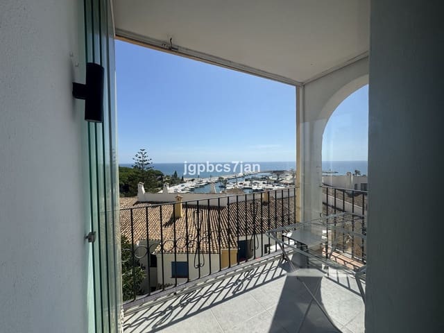 2 makuuhuone Huoneisto myytävänä paikassa Cabopino, Marbella mukana uima-altaan 
autotalli - 595 000 € (Ref: 10088625)