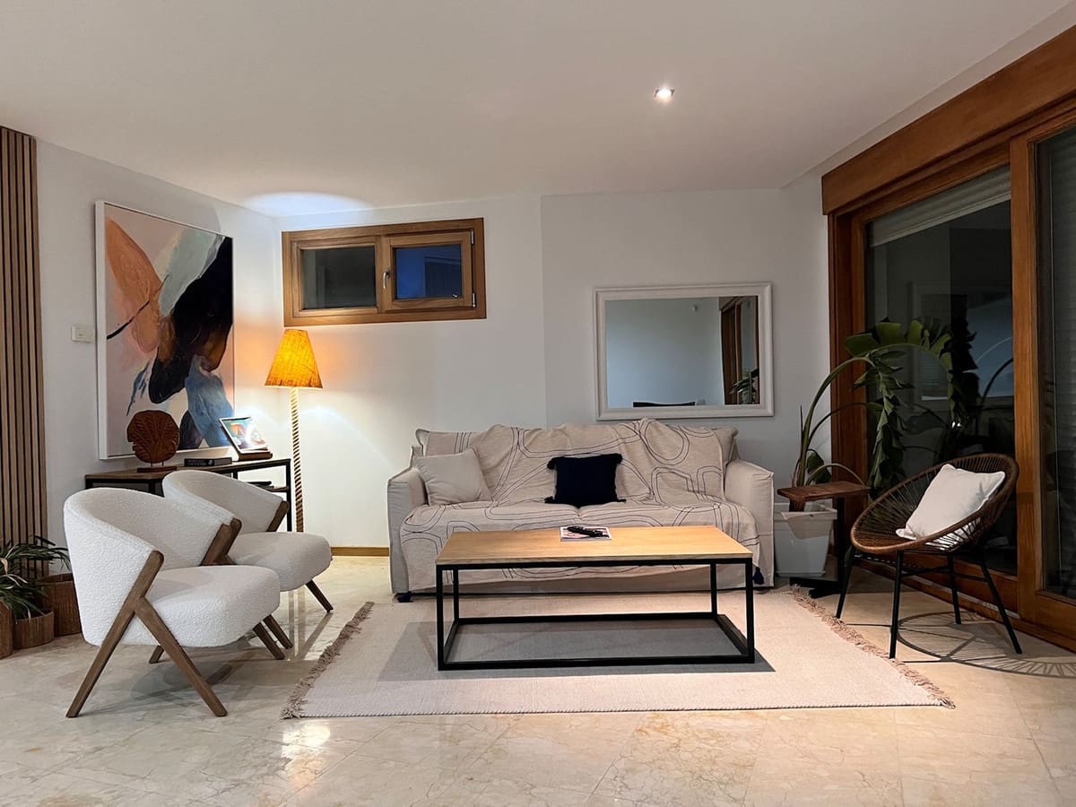 3 bedroom Penthouse for sale in Marbella with pool garage - € 2,900,000 (Ref: 10089968)