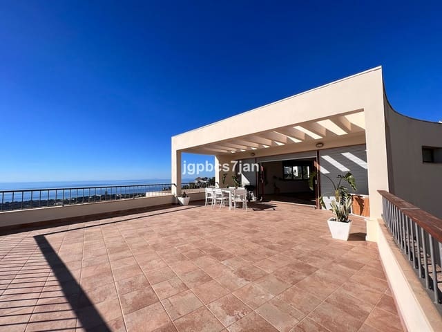 3 makuuhuone Kattohuoneisto myytävänä paikassa Marbella mukana uima-altaan 
autotalli - 2 900 000 € (Ref: 10089968)