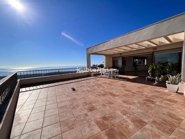 3 makuuhuone Kattohuoneisto myytävänä paikassa Marbella mukana uima-altaan 
autotalli - 2 900 000 € (Ref: 10089968)