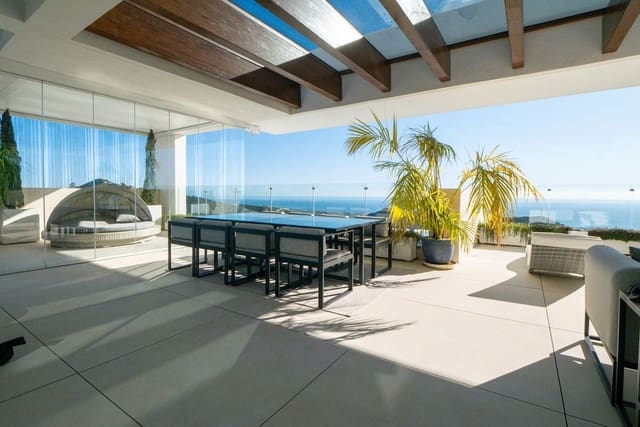 3 soverom Penthouse til salgs i Marbella med svømmebasseng garasje - € 2 900 000 (Ref: 10089968)