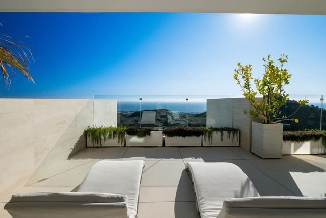 3 soverom Penthouse til salgs i Marbella med svømmebasseng garasje - € 2 900 000 (Ref: 10089968)