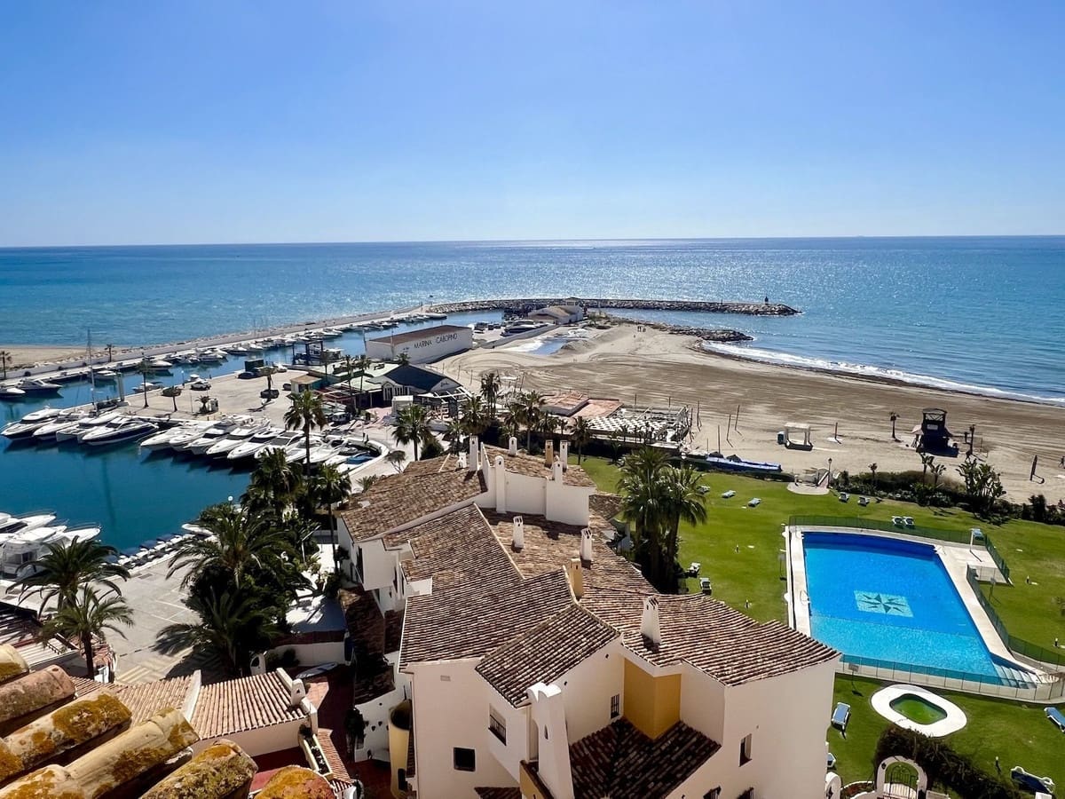 3 bedroom Apartment for sale in Cabopino with pool - € 990,000 (Ref: 10095460)
