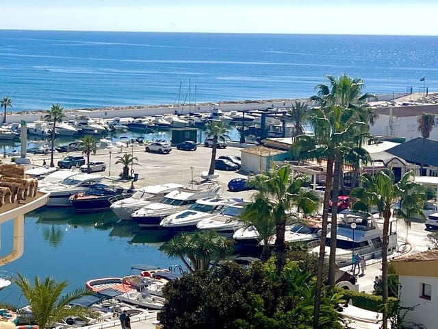 4 Zimmer Apartment zu verkaufen in Cabopino, Marbella mit Pool Garage - 1.150.000 € (Ref: 10095460)