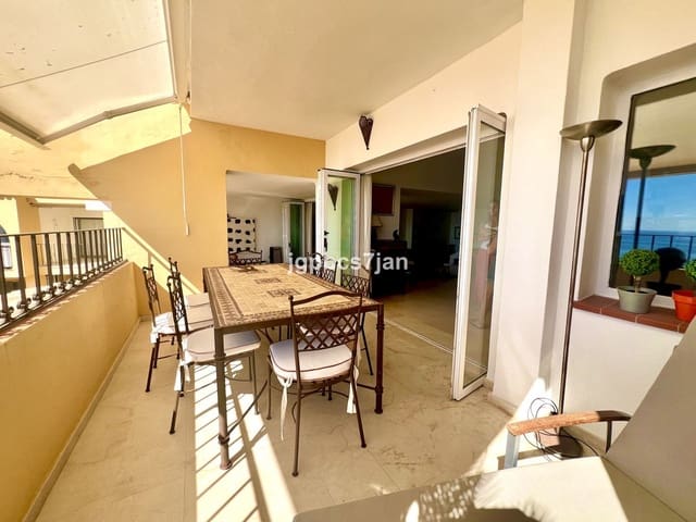 4 soveværelse Lejlighed til salg i Cabopino, Marbella med swimmingpool garage - € 1.150.000 (Ref: 10095460)