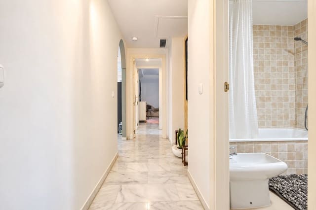 2 soverom Leilighet til salgs i La Reserva, Marbella med svømmebasseng garasje - € 329 900 (Ref: 10095461)