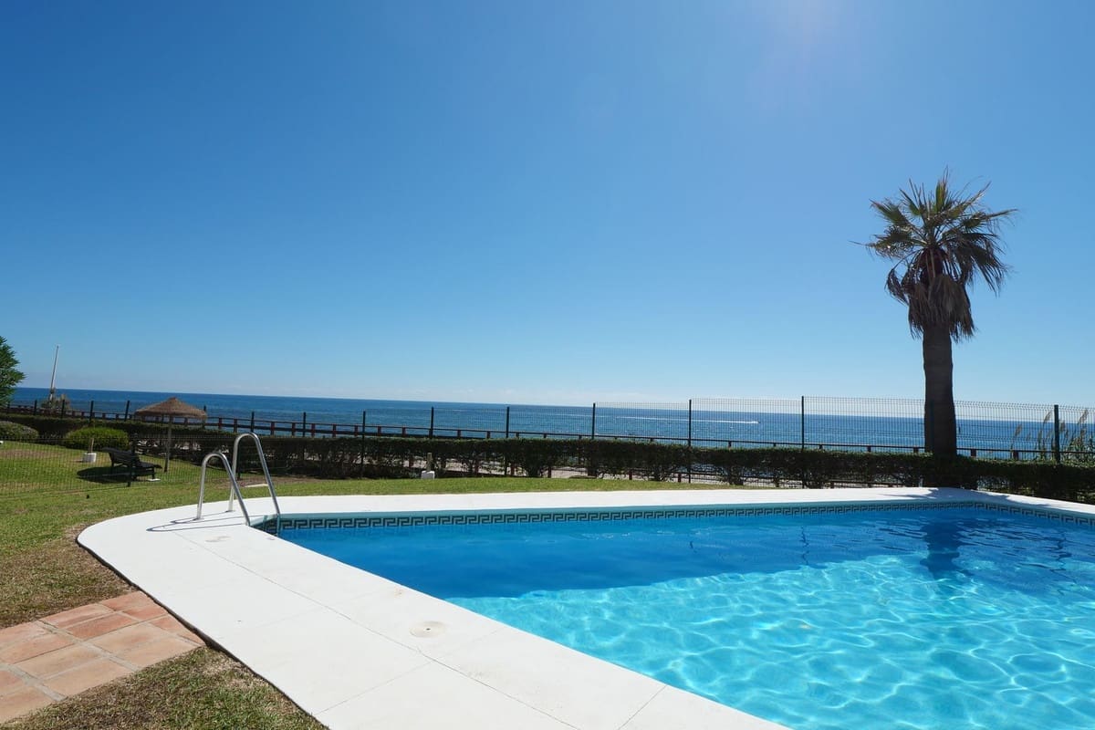 2 sovrum Radhus till salu i Calahonda med pool garage - 775 000 € (Ref: 10099565)