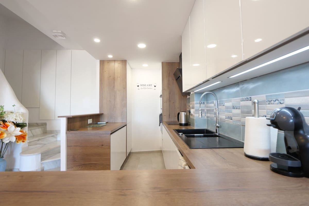 2 sovrum Radhus till salu i Calahonda med pool garage - 775 000 € (Ref: 10099565)