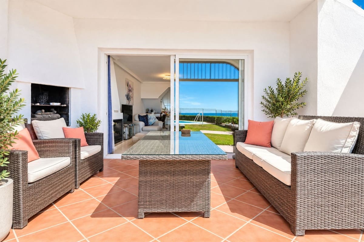 2 sovrum Radhus till salu i Calahonda med pool garage - 775 000 € (Ref: 10099565)