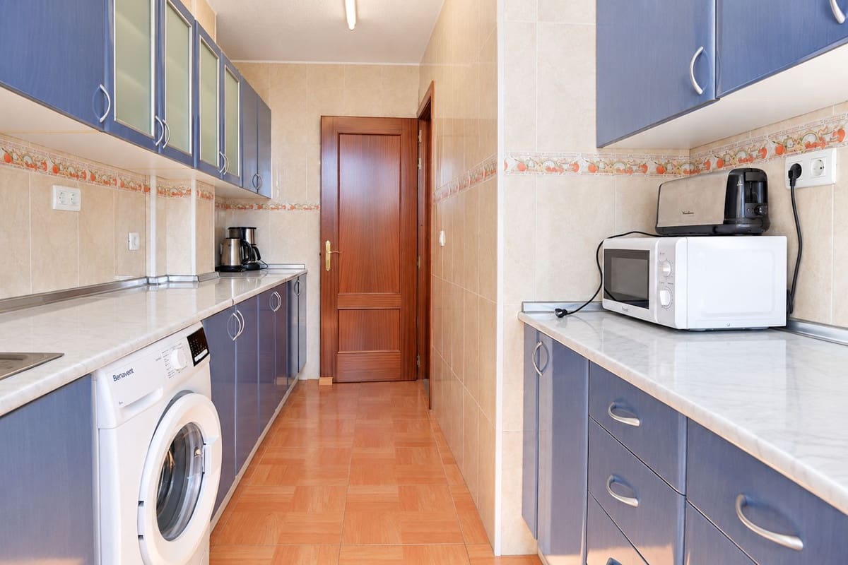 3 bedroom Penthouse for sale in Fuengirola - € 439,000 (Ref: 10101080)