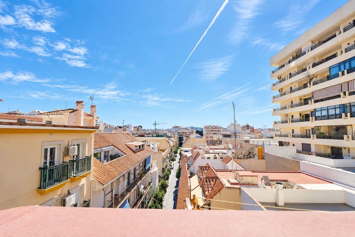 3 bedroom Penthouse for sale in Fuengirola - € 439,000 (Ref: 10101080)