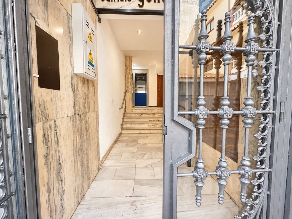 3 bedroom Penthouse for sale in Fuengirola - € 439,000 (Ref: 10101080)