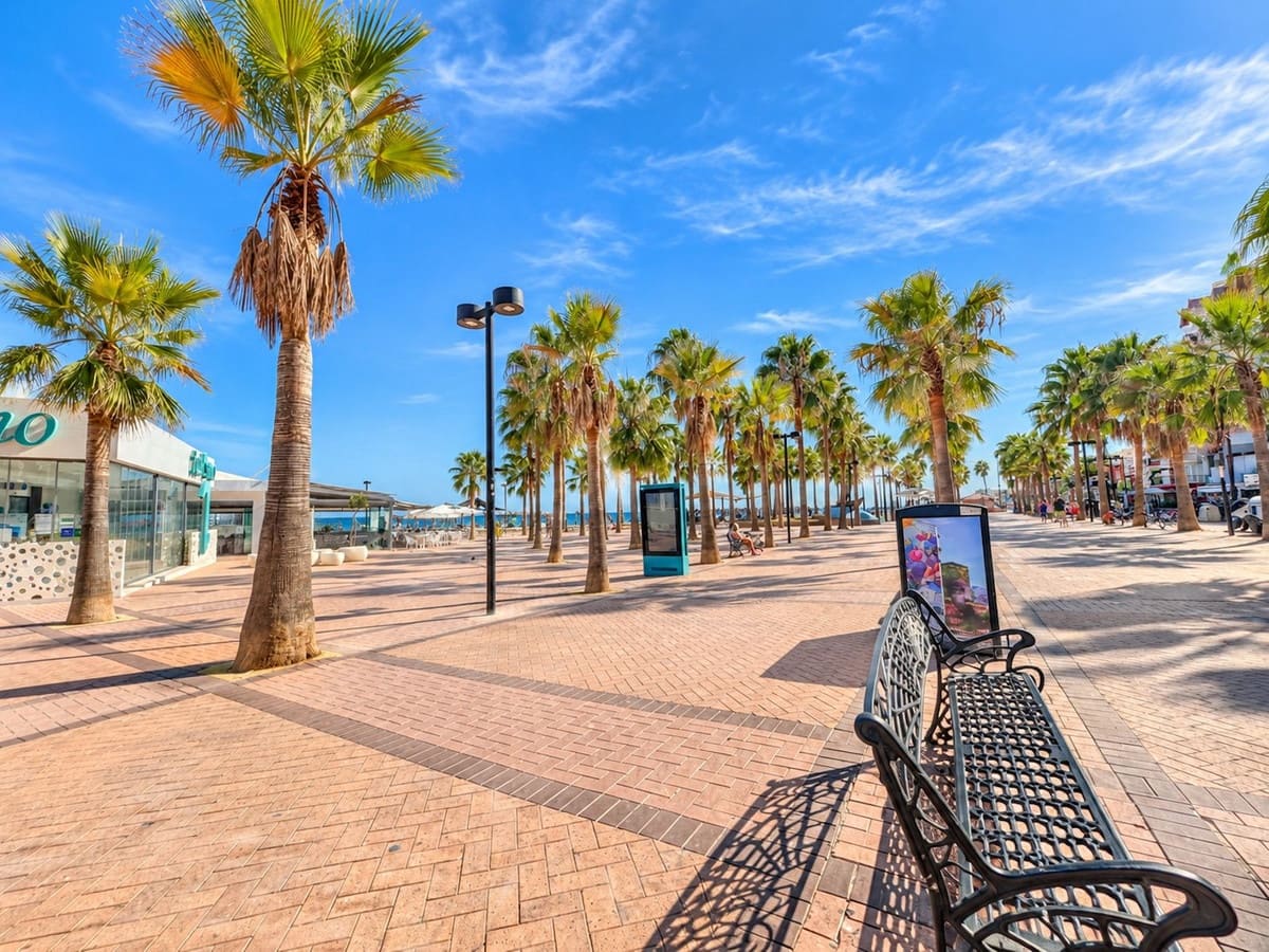 3 bedroom Penthouse for sale in Fuengirola - € 439,000 (Ref: 10101080)