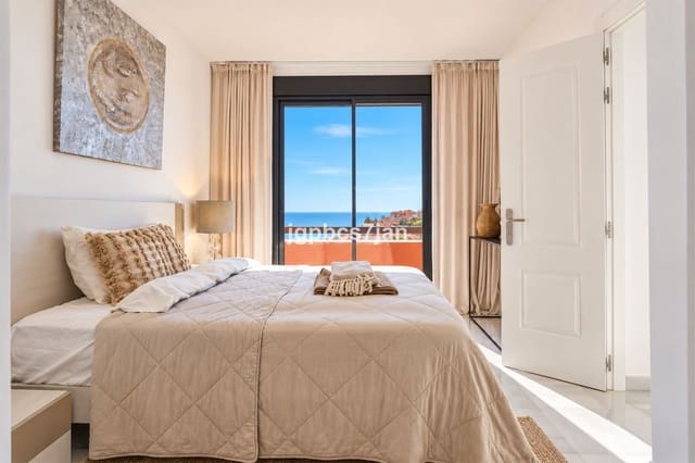 4 sovrum Takvåning till salu i Calahonda, Mijas med pool garage - 1 150 000 € (Ref: 10110324)