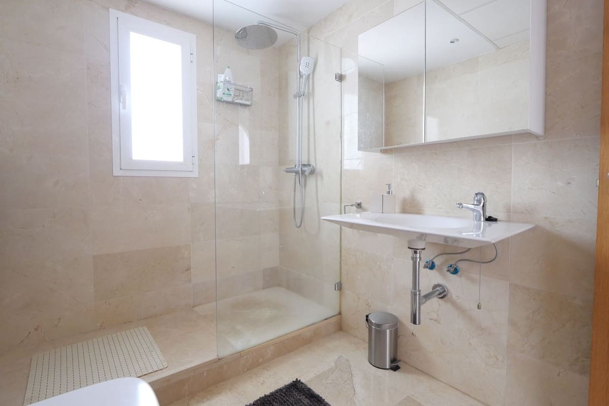 3 bedroom Apartment for sale in La Mairena with pool garage - € 449,999 (Ref: 10111060)