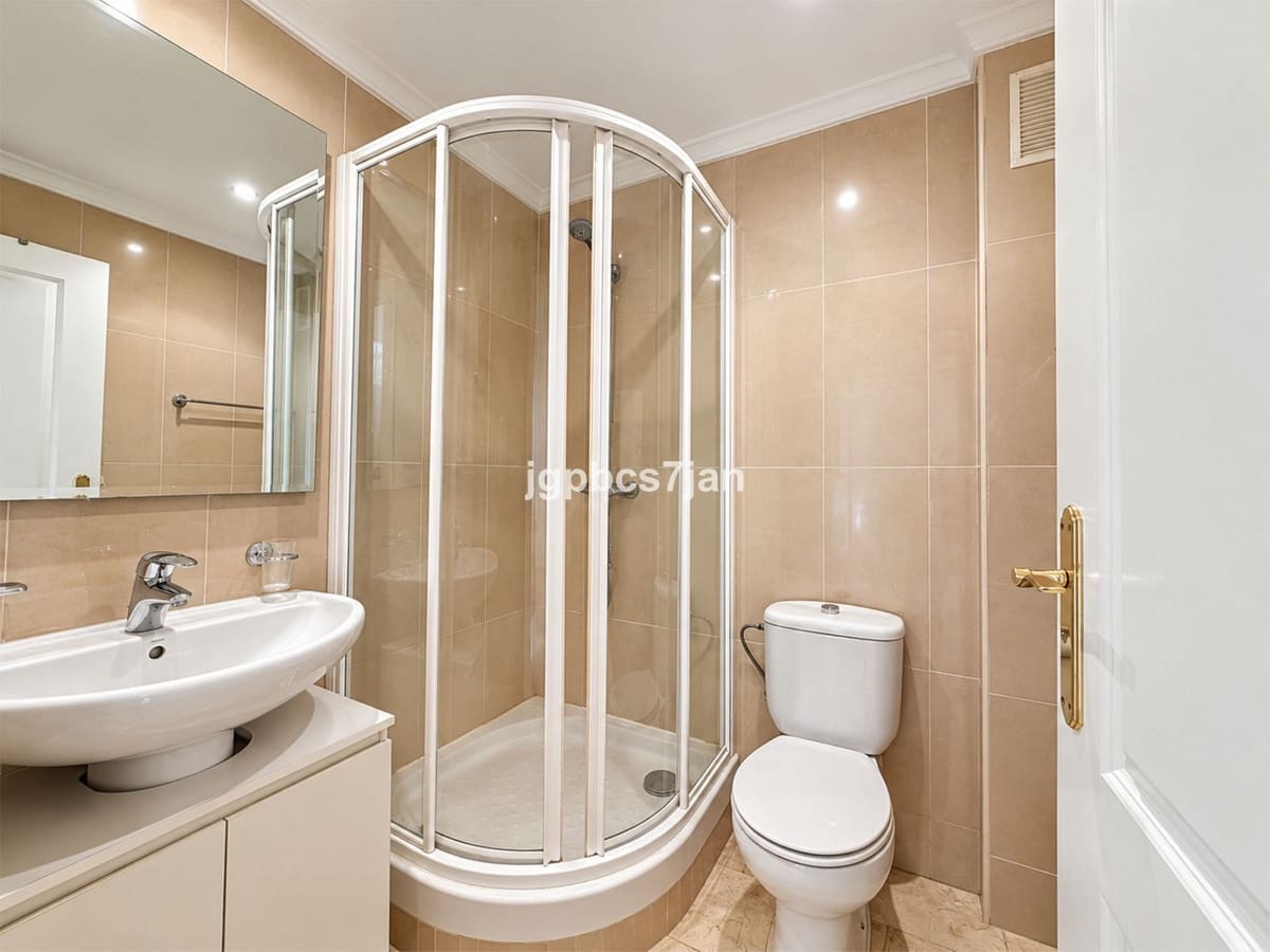 2 slaapkamer Appartement te koop in La Cala Hills met zwembad garage - € 420.000 (Ref: 10118415)