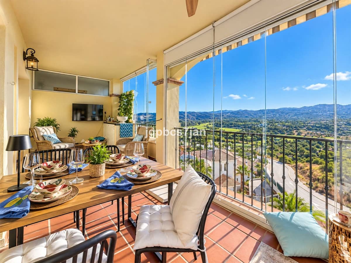 2 slaapkamer Appartement te koop in La Cala Hills met zwembad garage - € 420.000 (Ref: 10118415)