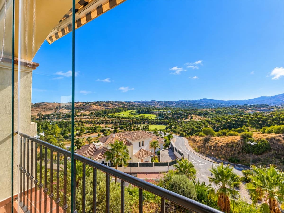 2 bedroom Apartment for sale in La Cala Hills with pool garage - € 420,000 (Ref: 10118415)