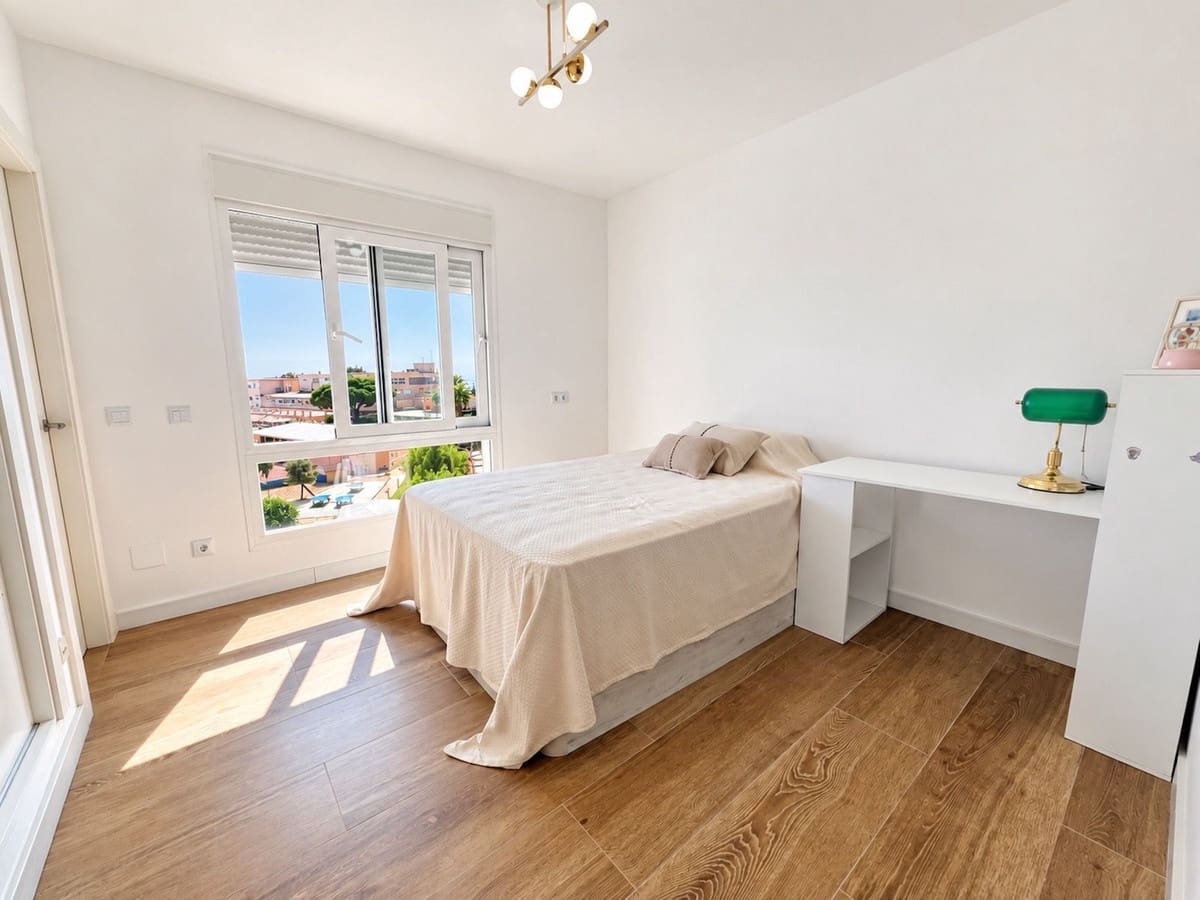 3 bedroom Semi-detached Villa for sale in La Mairena with pool garage - € 850,000 (Ref: 10121040)