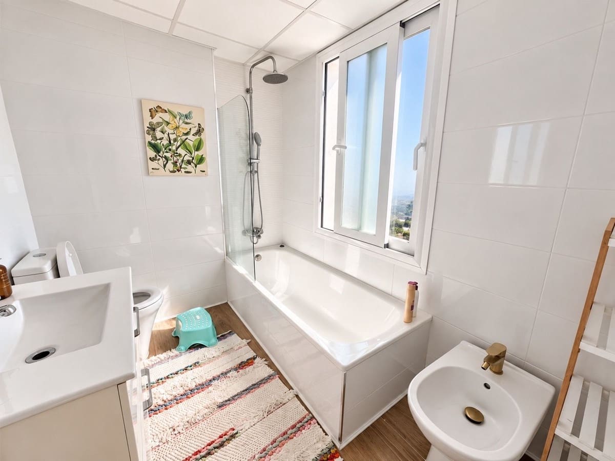 3 bedroom Semi-detached Villa for sale in La Mairena with pool garage - € 850,000 (Ref: 10121040)