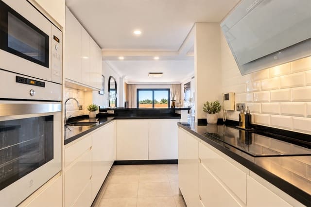 2 sovrum Lägenhet till salu i Cabopino, Marbella med pool garage - 489 000 € (Ref: 10123374)