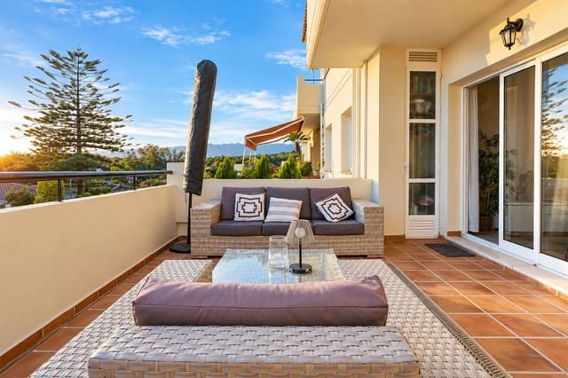 Apartamento de 3 habitaciones en Cabopino, Marbella en venta con piscina garaje - 625.000 € (Ref: 10127634)