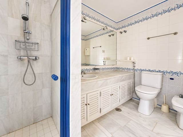 2 quarto Casa em Banda para venda em Cabopino, Marbella com piscina garagem - 799 000 € (Ref: 10133031)