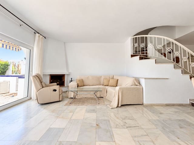3 soverom Hus til salgs i Cabopino, Marbella med svømmebasseng garasje - € 799 000 (Ref: 10133031)