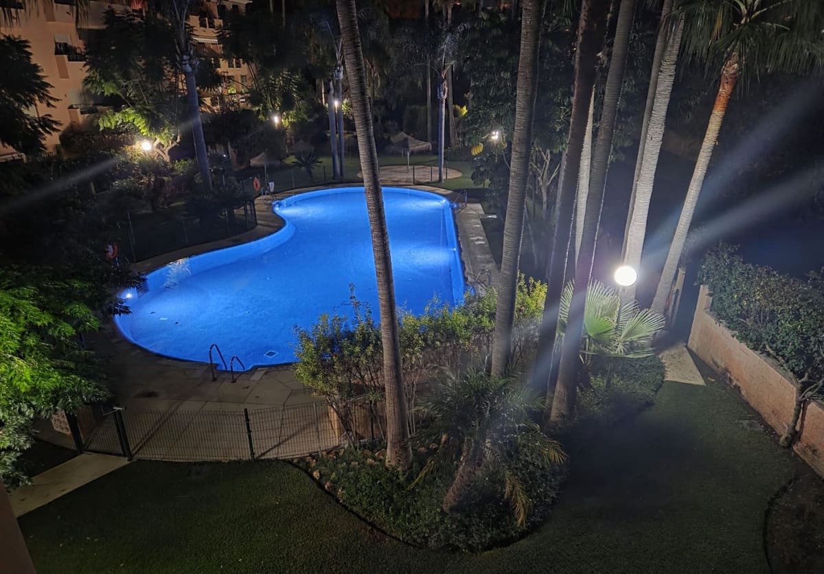 3 bedroom Apartment for sale in Cabopino with pool - € 449,900 (Ref: 10135575)