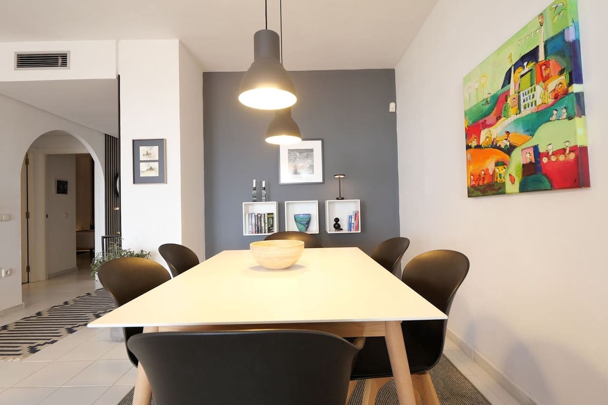 2 slaapkamer Appartement te koop in Riviera del Sol met zwembad garage - € 449.999 (Ref: 10140299)