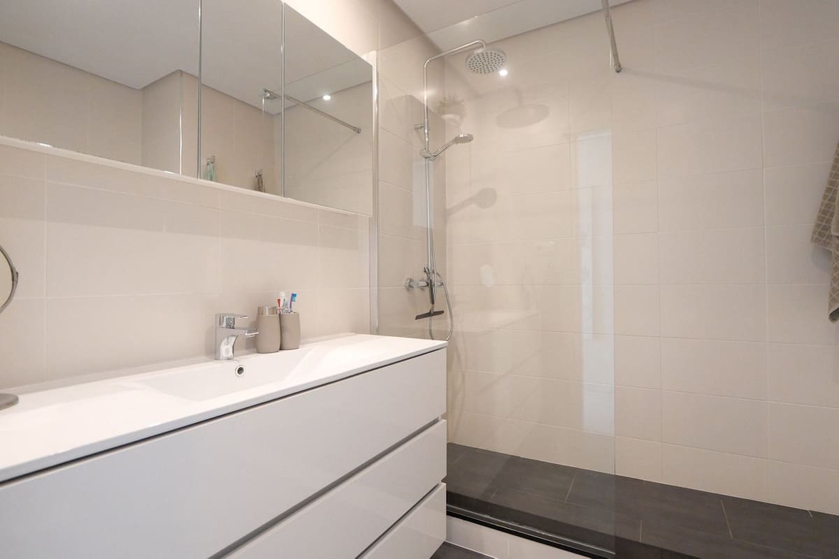 2 slaapkamer Appartement te koop in Riviera del Sol met zwembad garage - € 449.999 (Ref: 10140299)