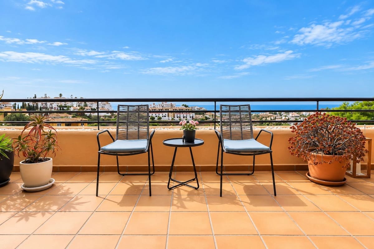 2 slaapkamer Appartement te koop in Riviera del Sol met zwembad garage - € 449.999 (Ref: 10140299)