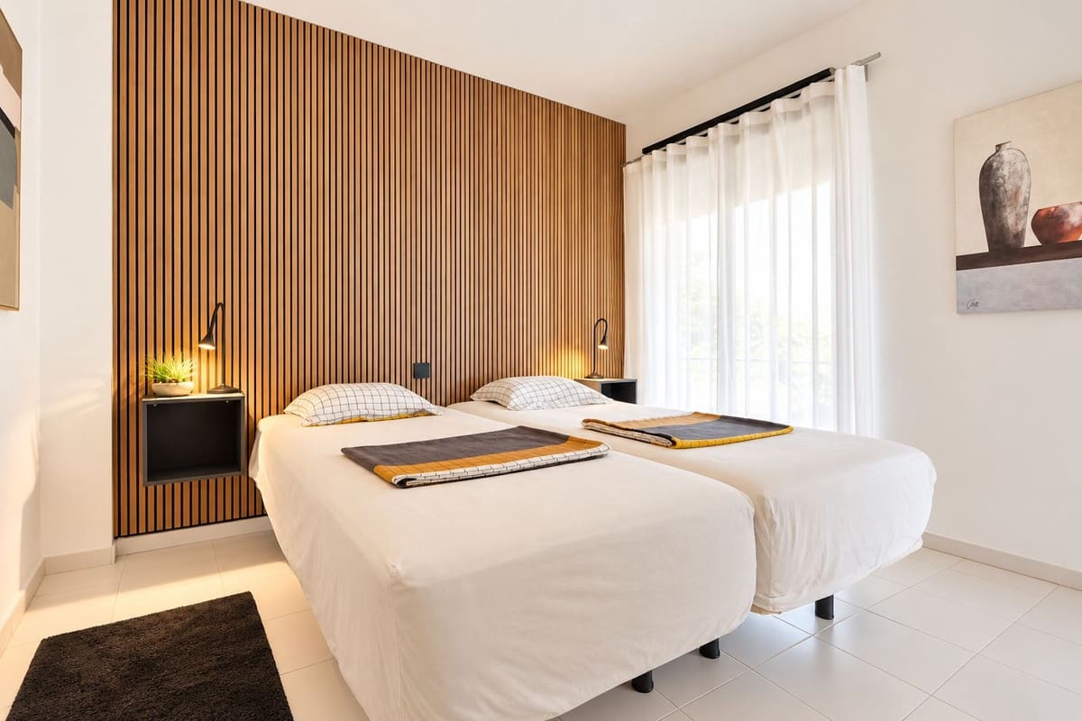 2 slaapkamer Appartement te koop in Riviera del Sol met zwembad garage - € 449.999 (Ref: 10140299)