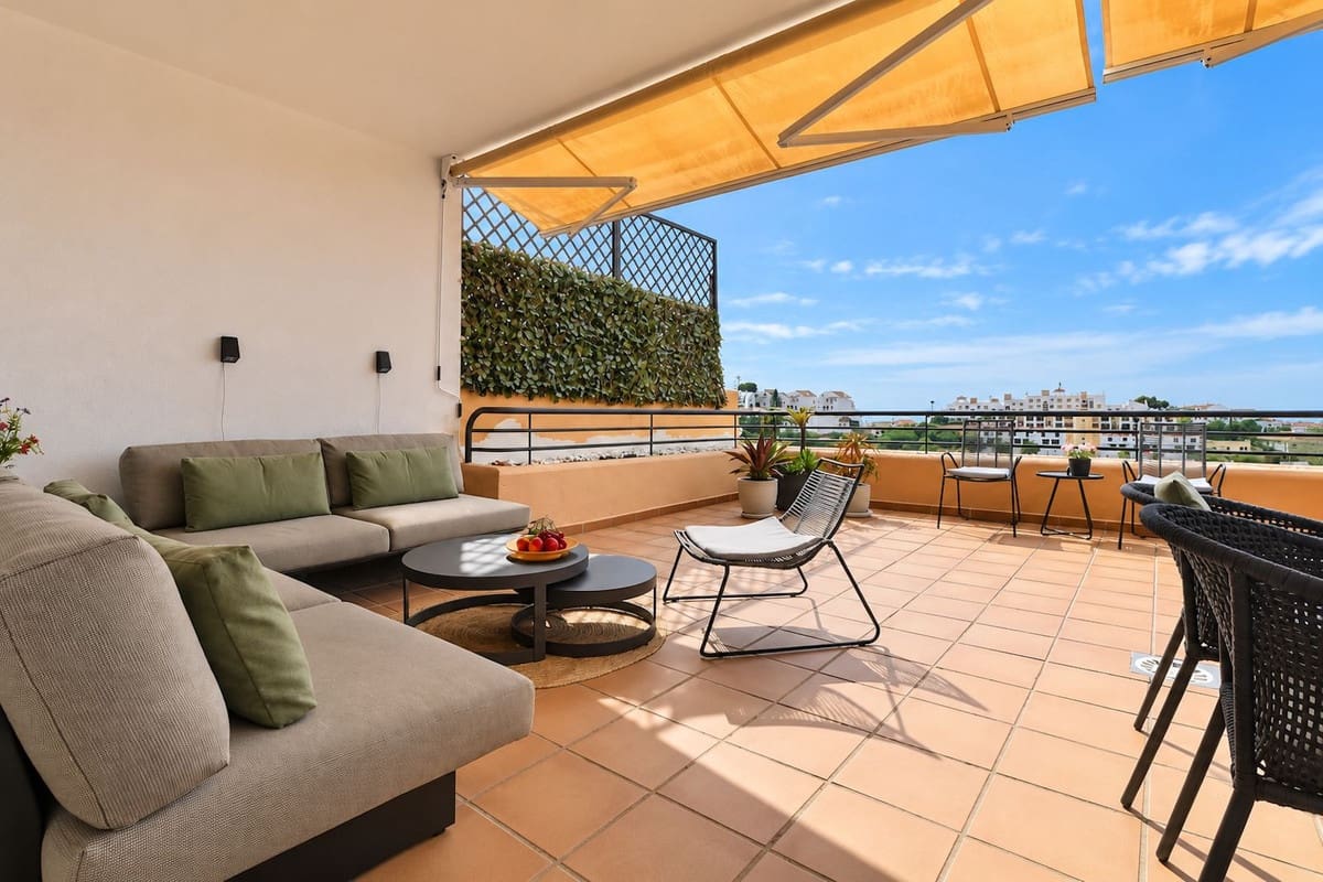 2 slaapkamer Appartement te koop in Riviera del Sol met zwembad garage - € 449.999 (Ref: 10140299)