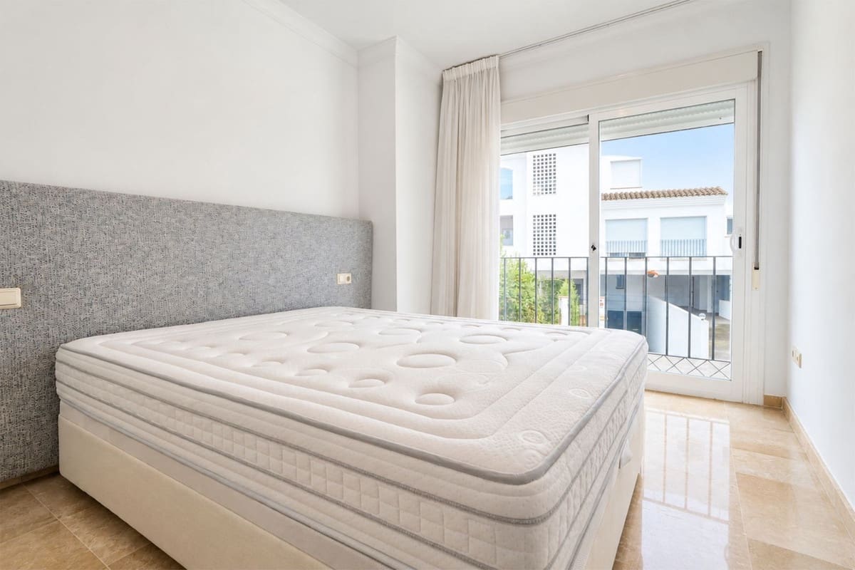 3 sypialnia Apartament na sprzedaż w La Mairena z basenem garażem - 449 900 € (Ref: 10141326)