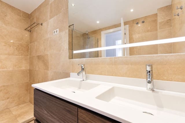 3 sypialnia Apartament na sprzedaż w La Mairena, Ojen z basenem garażem - 449 900 € (Ref: 10141326)
