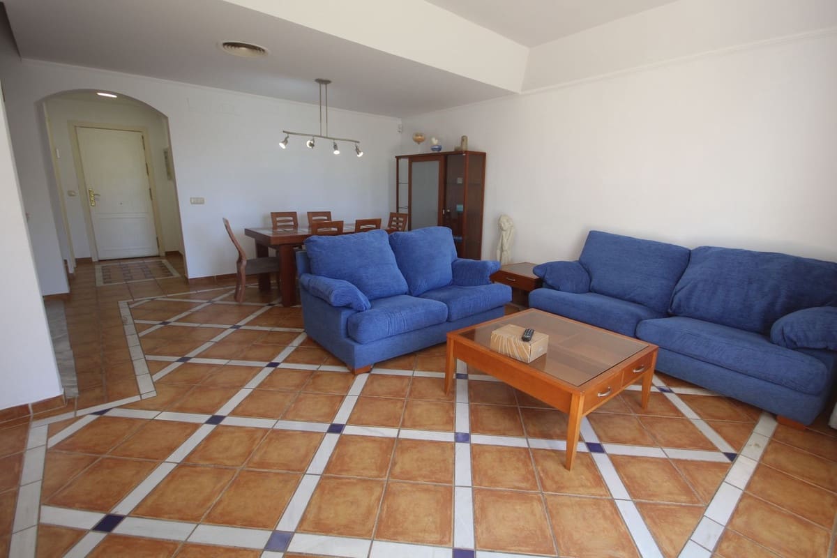 3 sypialnia Dom blizniak na sprzedaż w Bahia de Marbella z basenem garażem - 1 150 000 € (Ref: 10167072)