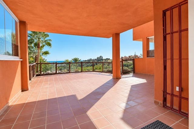 2 soveværelse Lejlighed til salg i La Reserva, Marbella med swimmingpool garage - € 339.900 (Ref: 10168940)