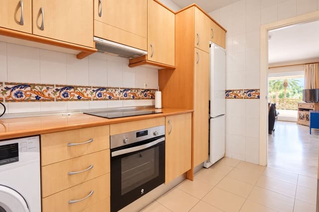 2 soveværelse Lejlighed til salg i La Reserva, Marbella med swimmingpool garage - € 339.900 (Ref: 10168940)