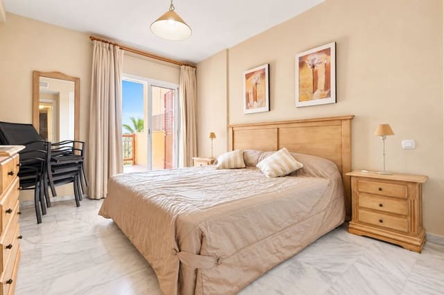 2 soveværelse Lejlighed til salg i La Reserva, Marbella med swimmingpool garage - € 339.900 (Ref: 10168940)