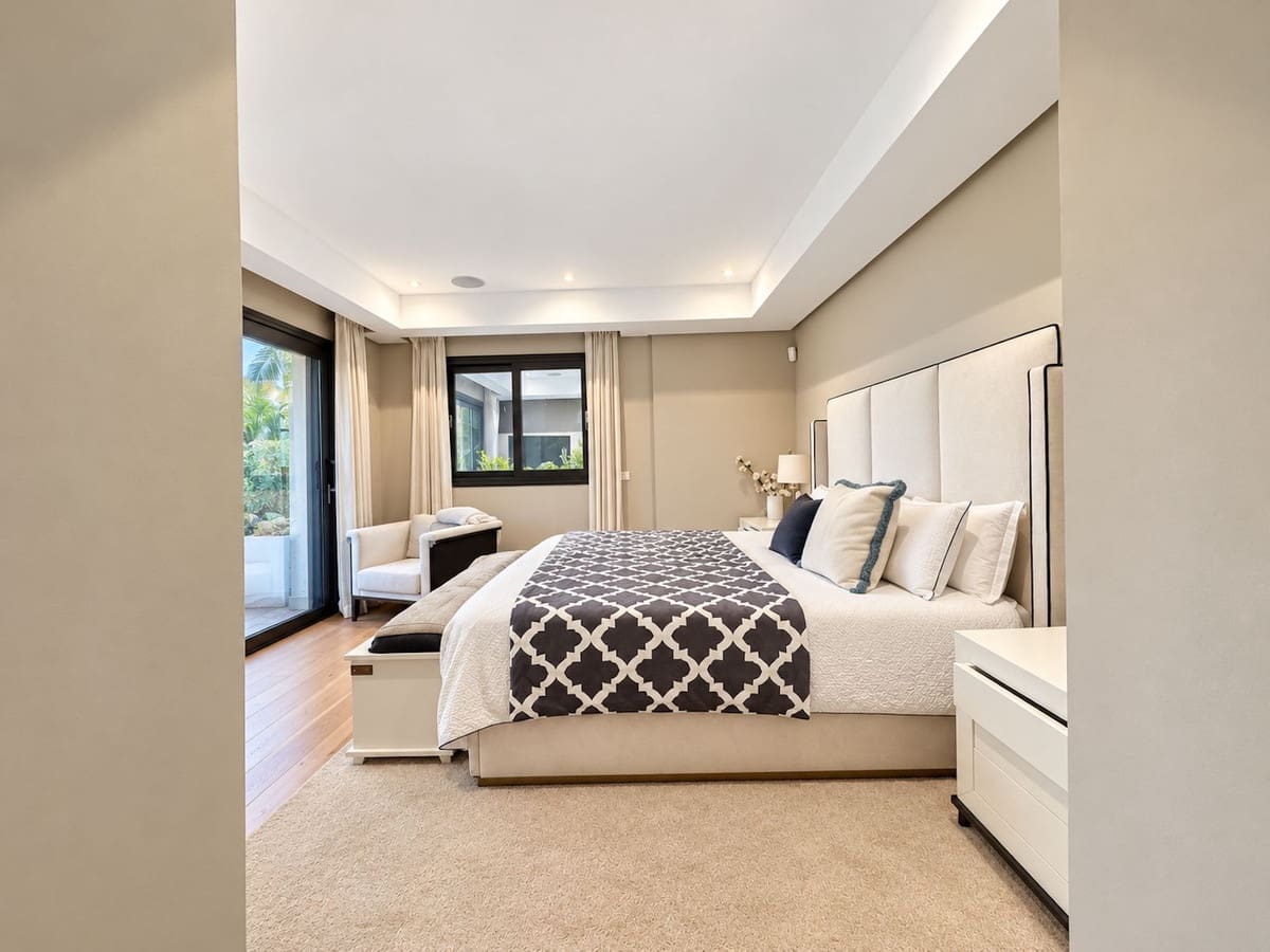 5 camera da letto Villa in vendita in Golden Mile con garage - 3.349.999 € (Rif: 10181630)