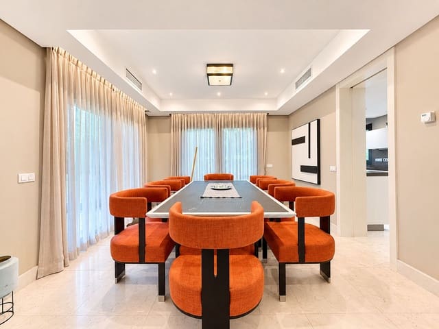 5 slaapkamer Villa te koop in Golden Mile, Marbella met garage - € 3.349.999 (Ref: 10181630)
