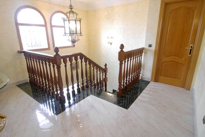 5 soverom Finca/Herregård til salgs i La Cala de Mijas med svømmebasseng garasje - € 965 000 (Ref: 3524453)