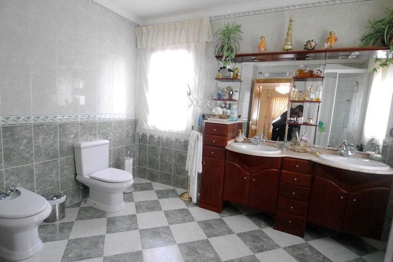 5 soverom Finca/Herregård til salgs i La Cala de Mijas med svømmebasseng garasje - € 965 000 (Ref: 3524453)