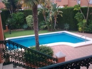 4 bedroom Villa for sale in Marbella with pool garage - € 2,200,000 (Ref: 5395997)