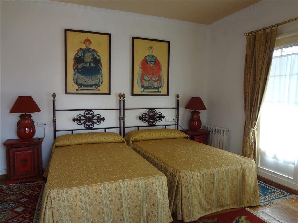 4 slaapkamer Villa te koop in Marbella met zwembad garage - € 2.200.000 (Ref: 5395997)