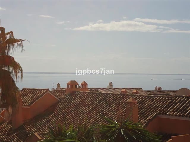 4 Zimmer Villa zu verkaufen in Marbella mit Pool Garage - 2.200.000 € (Ref: 5395997)
